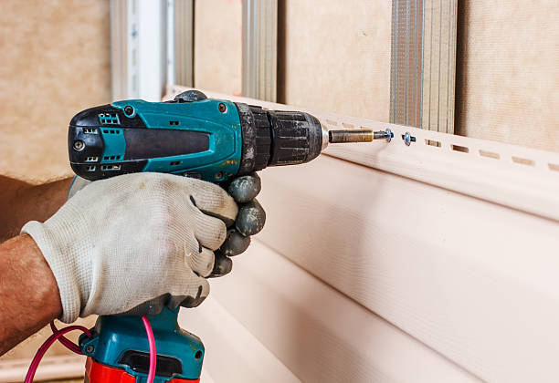 Siding Removal and Disposal in Oak View, CA